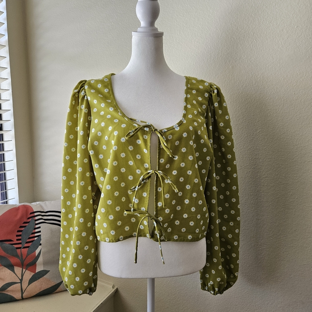 Levis Green Crop Top with Puff Sleeves